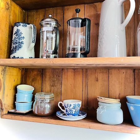 The Beehive, Ground Floor Apartment In Norfolk, No Shared Amenities 다우넘 마켓 외부 사진