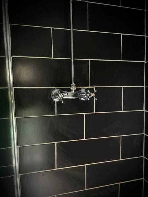 The Beehive, Ground Floor Apartment In Norfolk, No Shared Amenities 다우넘 마켓 외부 사진