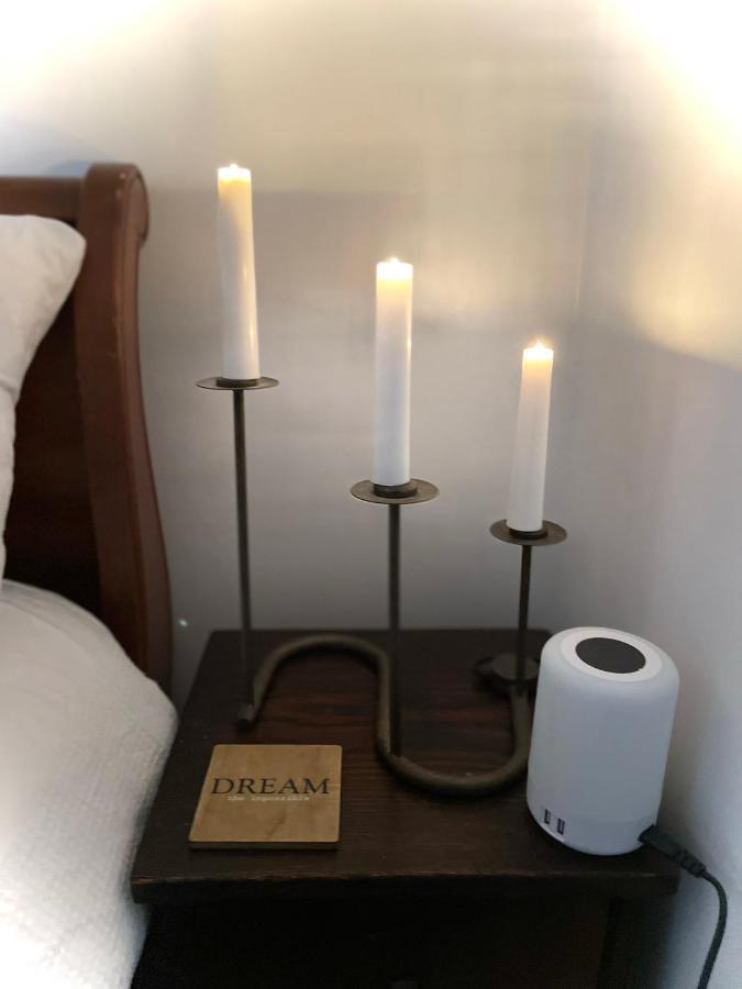The Beehive, Ground Floor Apartment In Norfolk, No Shared Amenities 다우넘 마켓 외부 사진